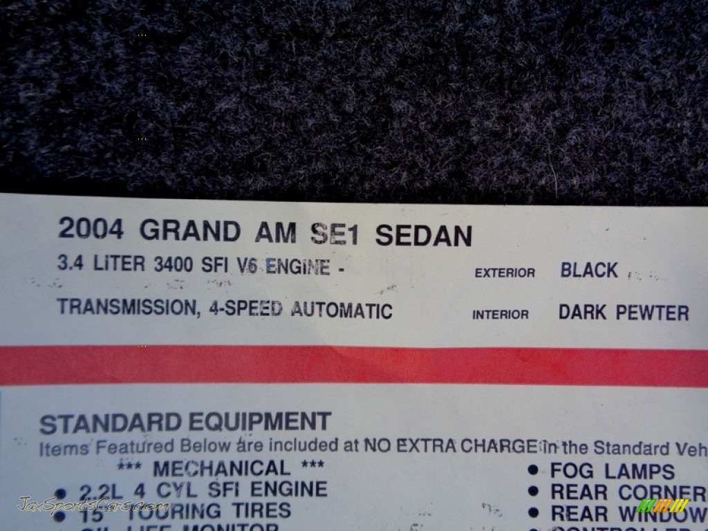 2004 Grand Am SE Sedan - Black / Dark Pewter photo #62