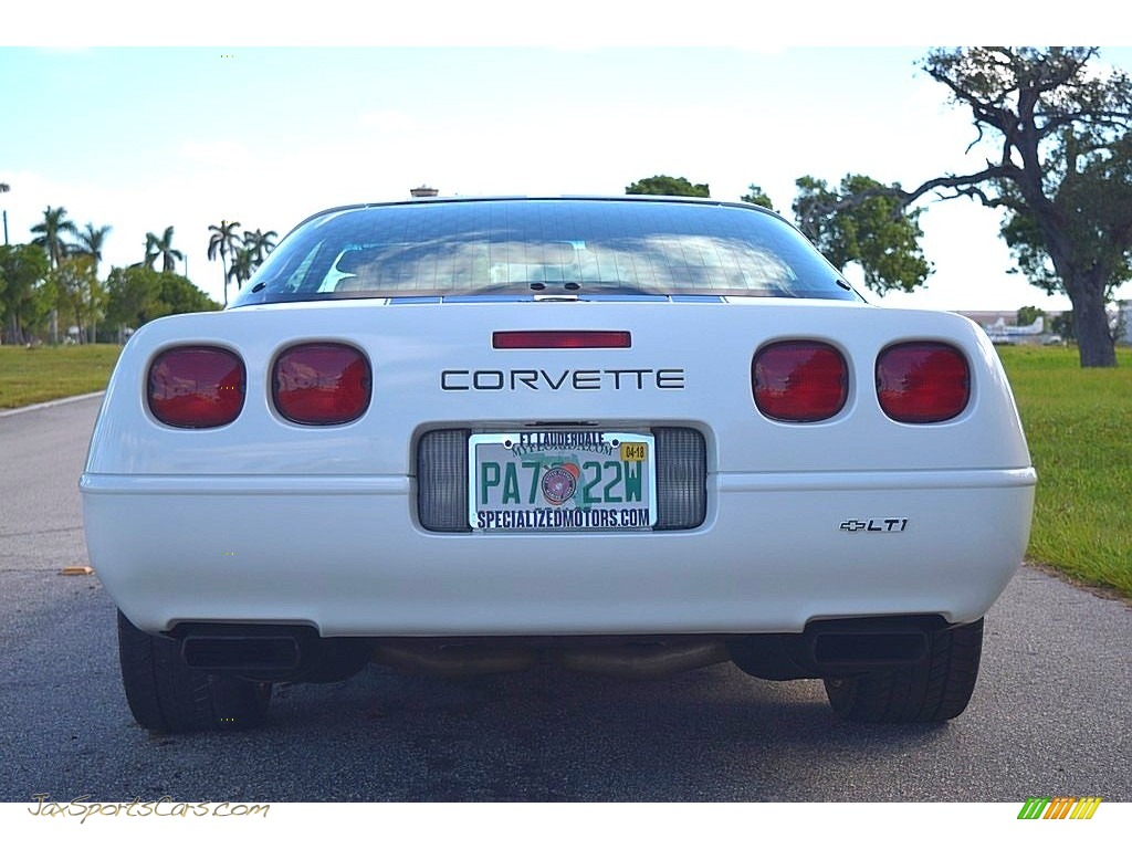 1992 Corvette Coupe - Arctic White / Black photo #4