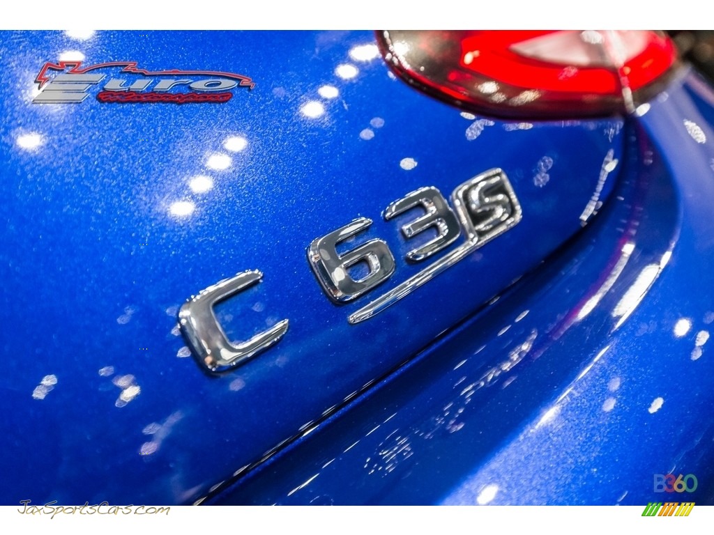 2017 C 63 AMG S Coupe - Brilliant Blue Metallic / AMG Black/Platinum White photo #57