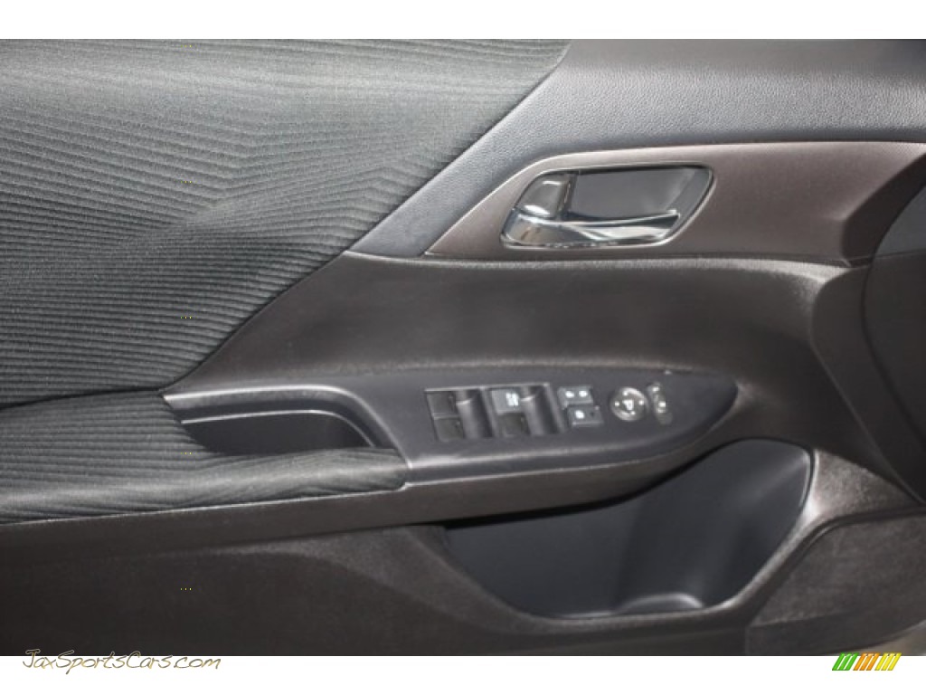 2015 Accord LX Sedan - Alabaster Silver Metallic / Black photo #9