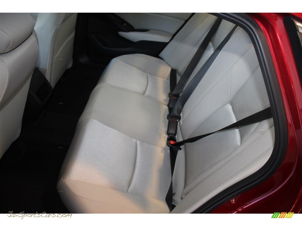 2018 Accord LX Sedan - Radiant Red Metallic / Ivory photo #22