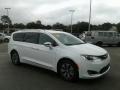 Chrysler Pacifica Hybrid Limited Bright White photo #7