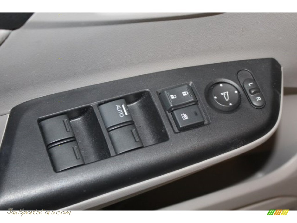 2015 Civic LX Sedan - Alabaster Silver Metallic / Gray photo #15