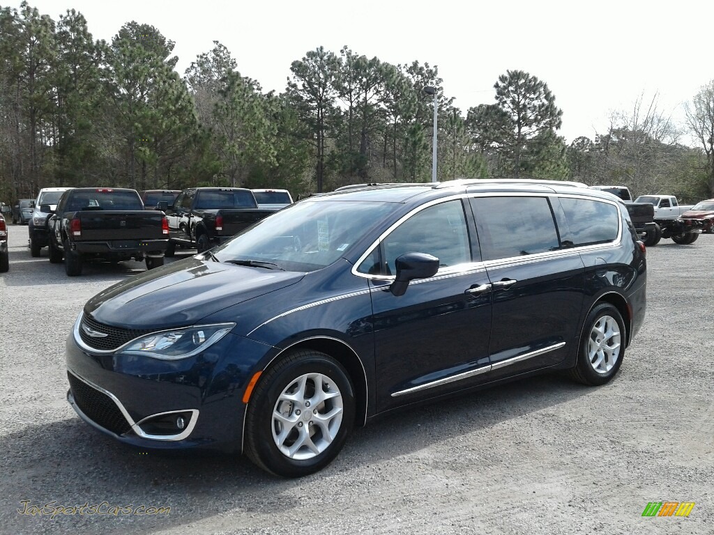 Jazz Blue Pearl / Black/Alloy Chrysler Pacifica Touring L