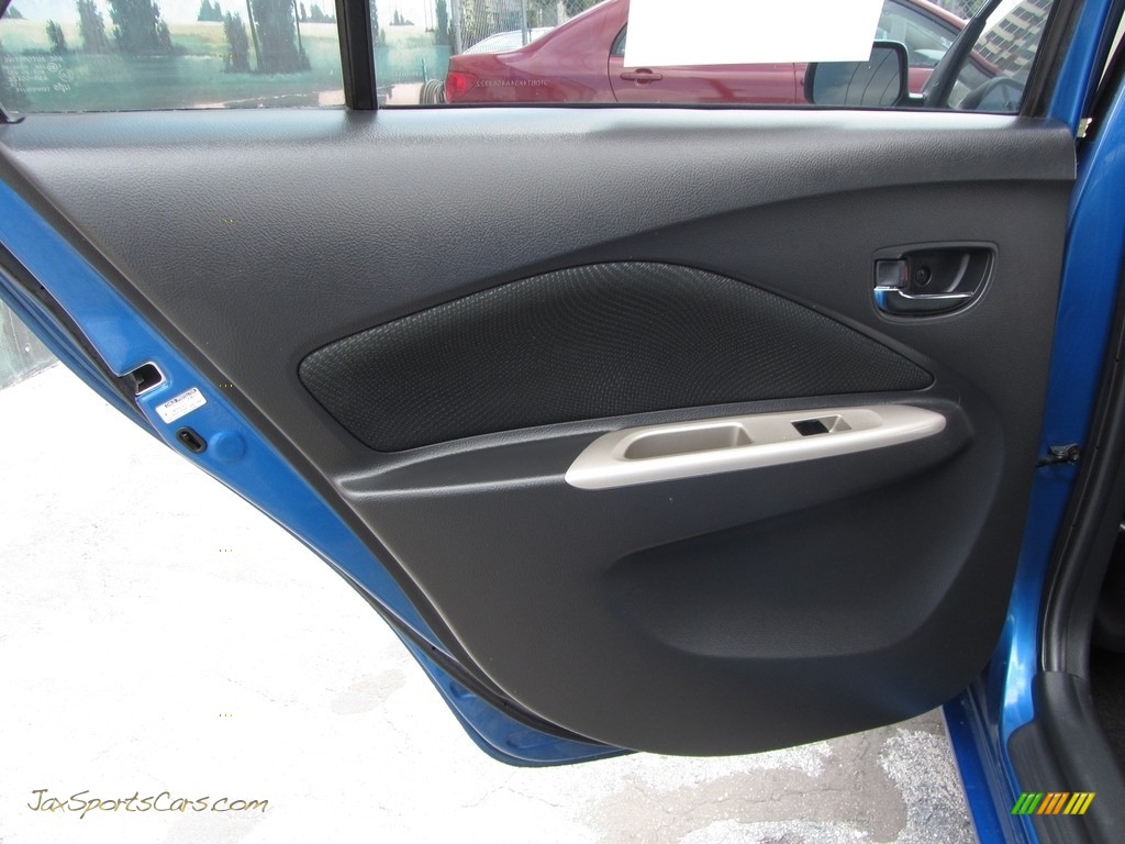 2010 Yaris Sedan - Blue Streak Metallic / Dark Charcoal photo #17