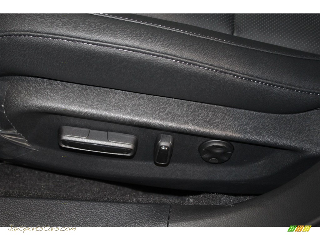 2018 Accord Touring Sedan - Crystal Black Pearl / Black photo #18