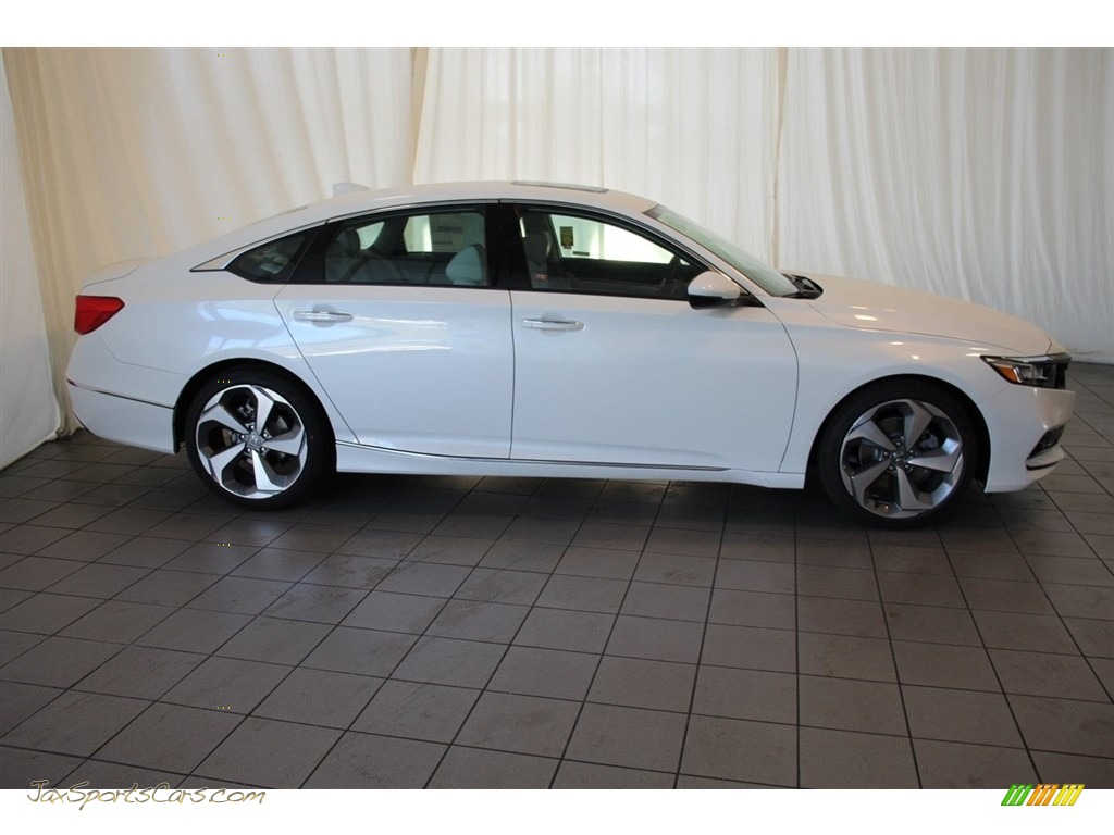 2018 Accord Touring Sedan - White Orchid Pearl / Ivory photo #3