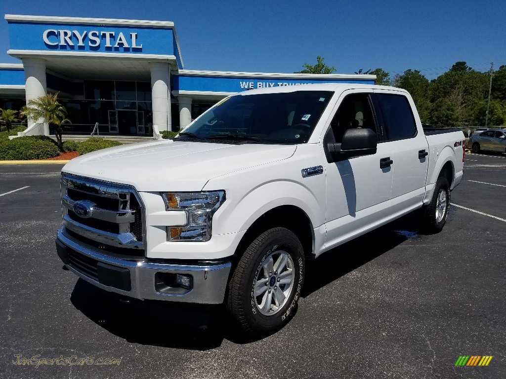 2017 F150 XLT SuperCrew 4x4 - Oxford White / Earth Gray photo #1