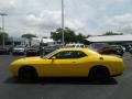 Dodge Challenger SXT Yellow Jacket photo #2