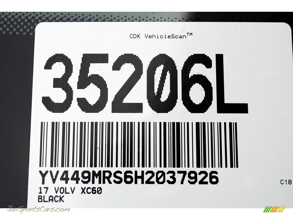 2017 XC60 T6 AWD R-Design - Onyx Black Metallic / Off Black photo #20