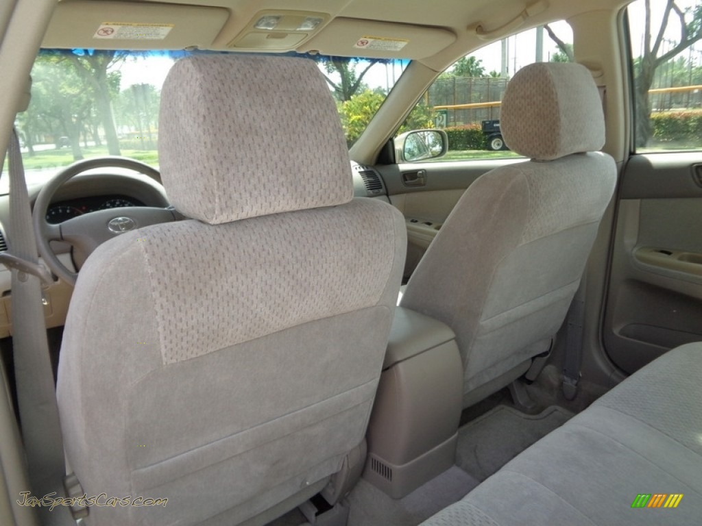 2003 Camry LE - Desert Sand Mica / Taupe photo #8