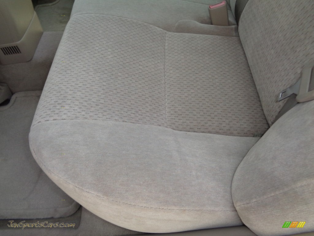 2003 Camry LE - Desert Sand Mica / Taupe photo #10