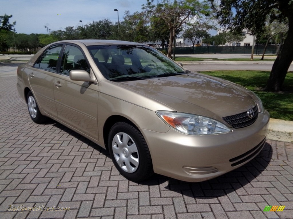 2003 Camry LE - Desert Sand Mica / Taupe photo #23