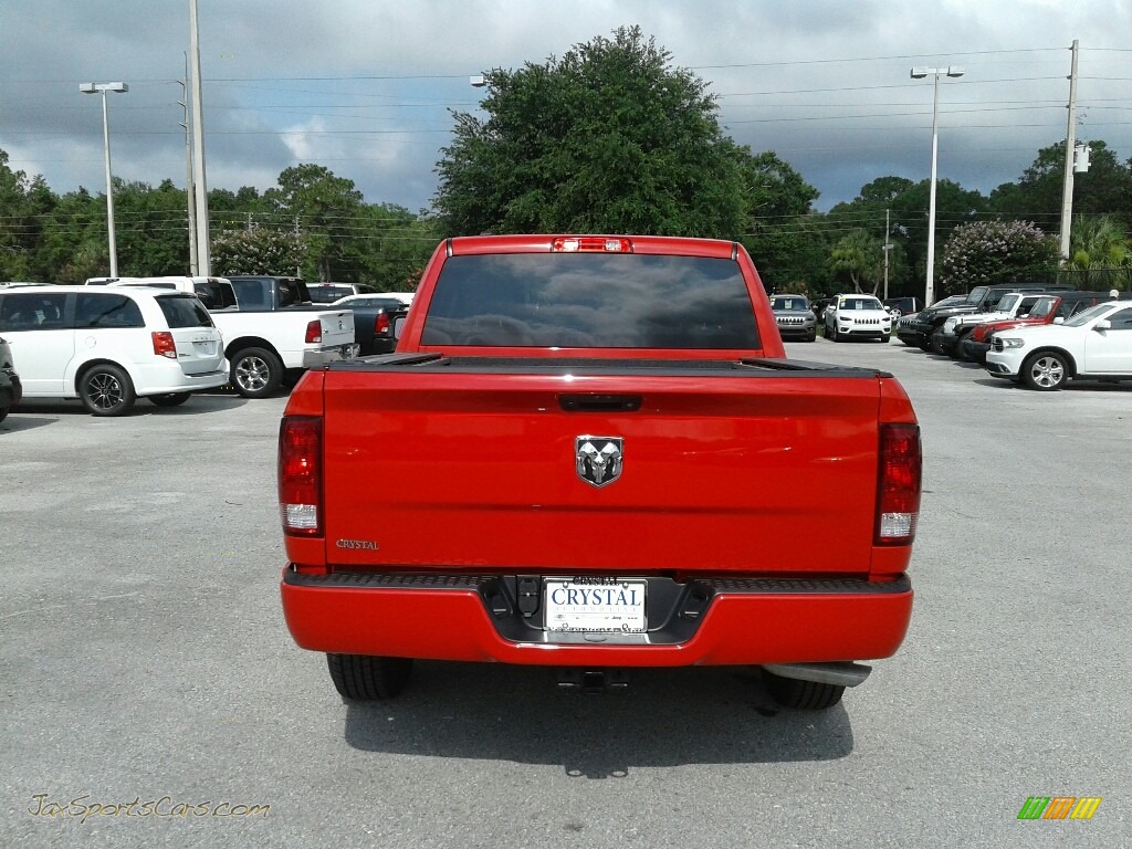 2018 1500 Express Crew Cab - Flame Red / Black/Diesel Gray photo #4