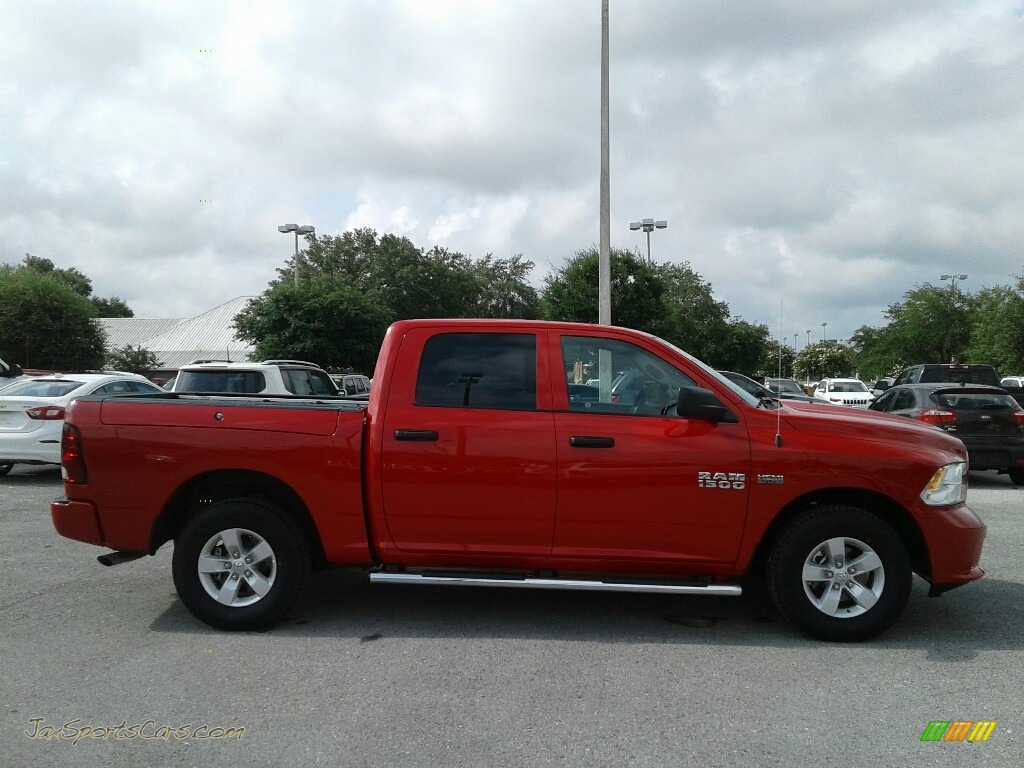 2018 1500 Express Crew Cab - Flame Red / Black/Diesel Gray photo #6