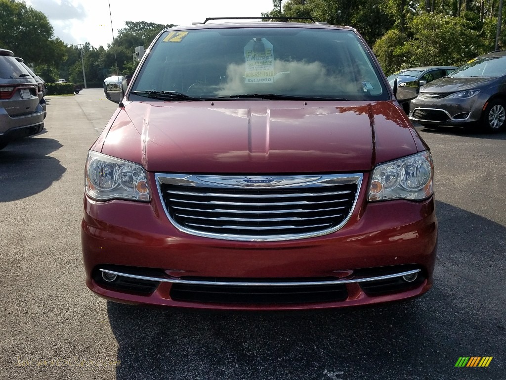 2012 Town & Country Touring - L - Deep Cherry Red Crystal Pearl / Black/Light Graystone photo #8