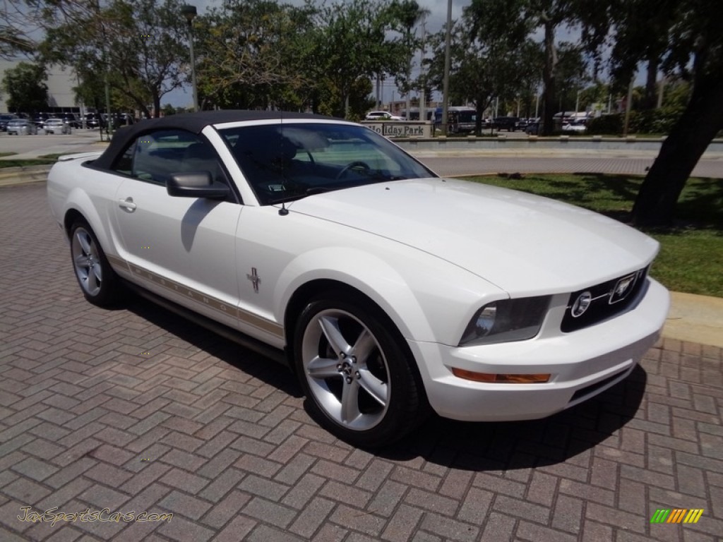 2007 Mustang V6 Premium Convertible - Performance White / Medium Parchment photo #46