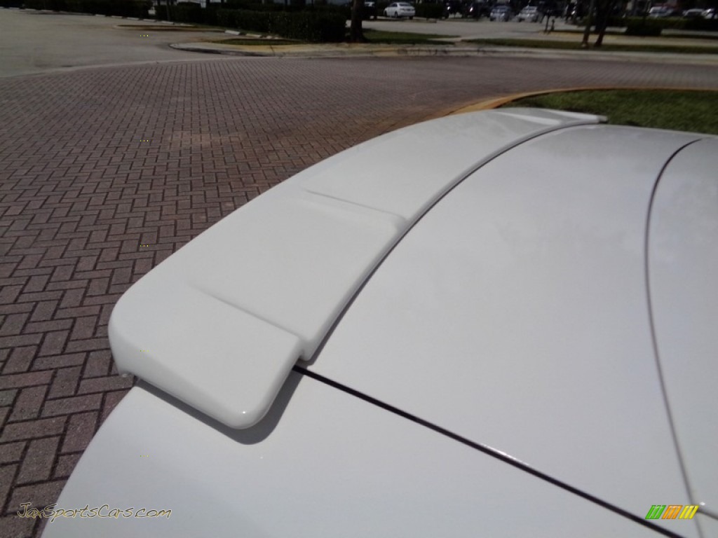 2007 Mustang V6 Premium Convertible - Performance White / Medium Parchment photo #56