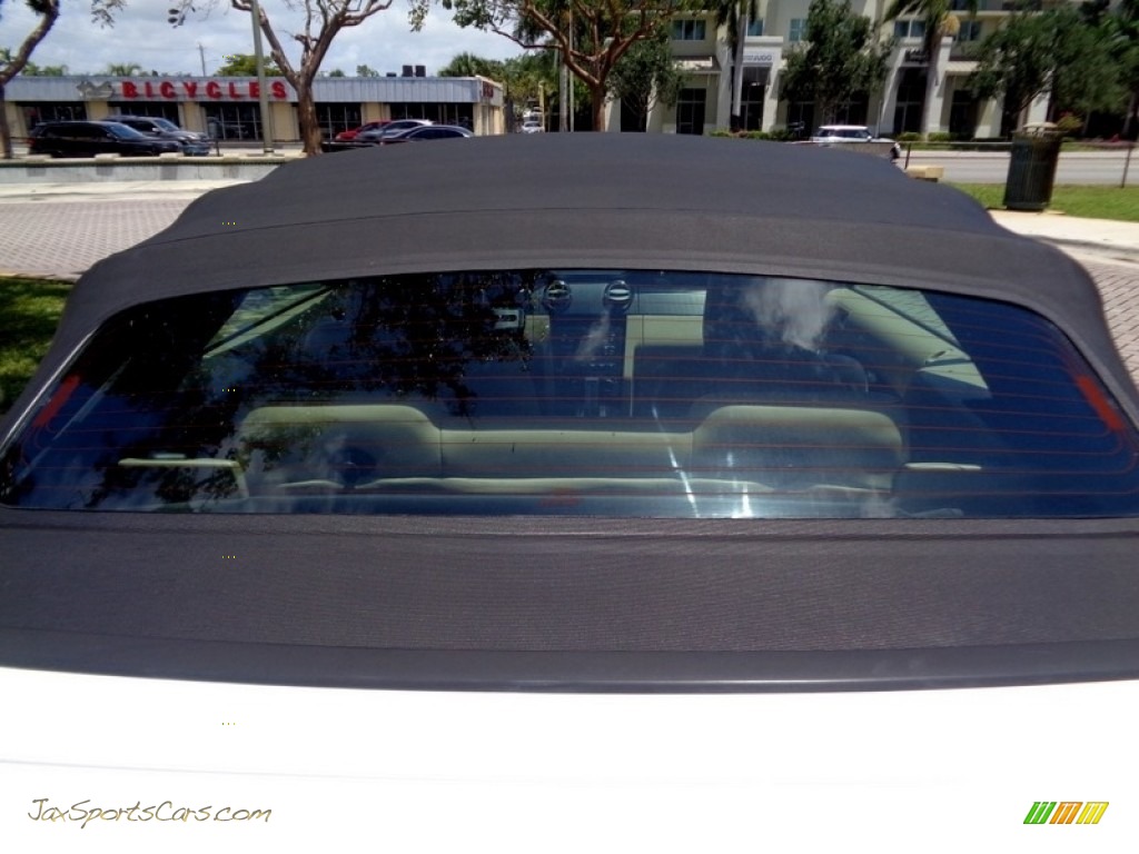 2007 Mustang V6 Premium Convertible - Performance White / Medium Parchment photo #60