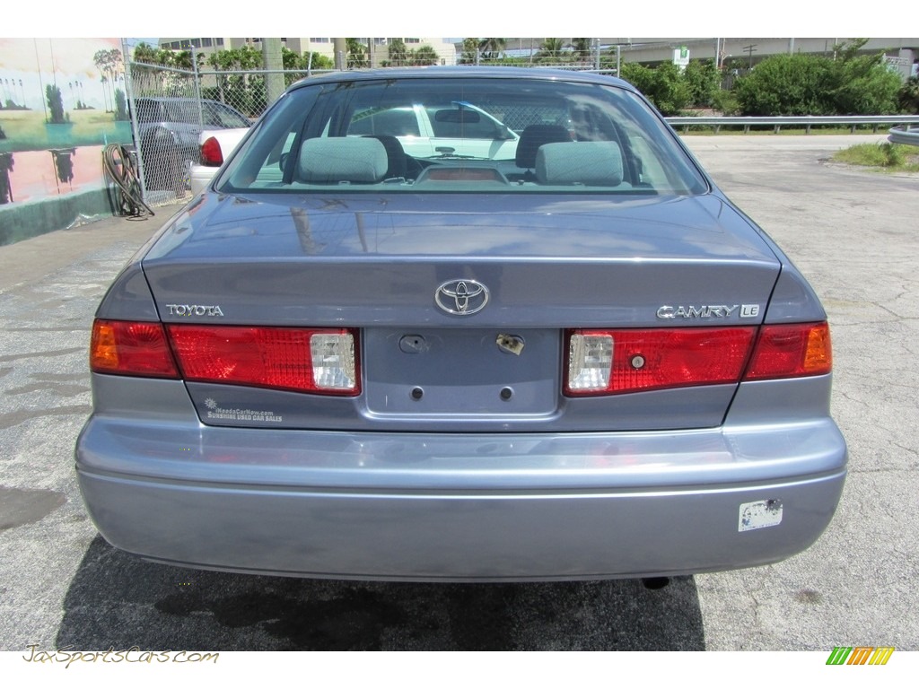 2000 Camry LE - Constellation Blue Pearl / Gray photo #7