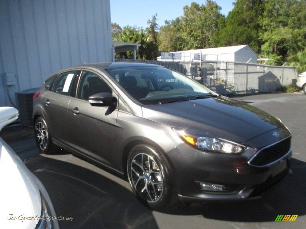 Magnetic / Charcoal Black Ford Focus SEL Hatch