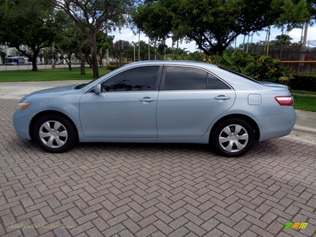 2009 Camry LE - Sky Blue Pearl / Bisque photo #61