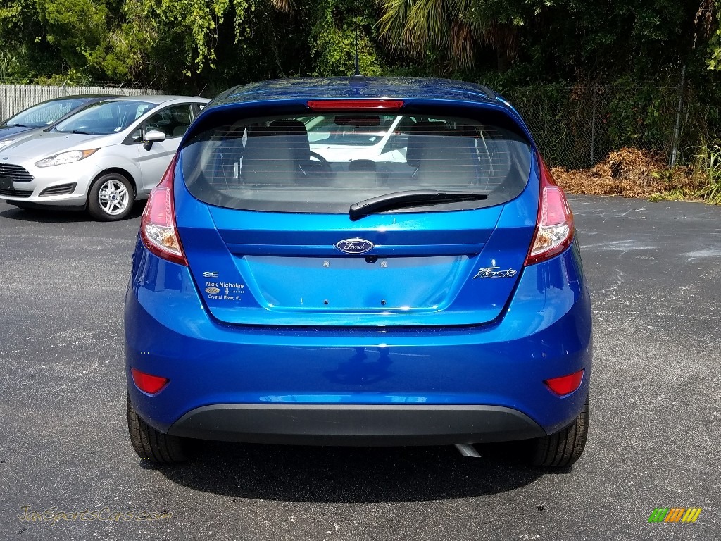 2018 Fiesta SE Hatchback - Lightning Blue / Charcoal Black photo #4