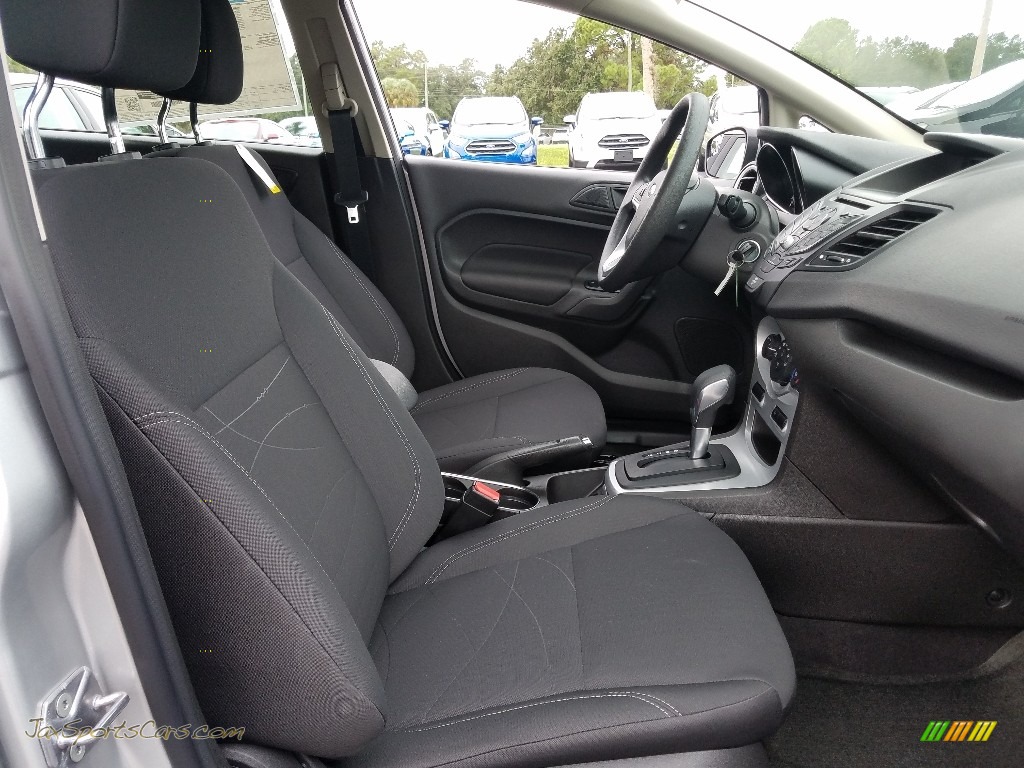 2018 Fiesta SE Hatchback - Ingot Silver / Charcoal Black photo #9