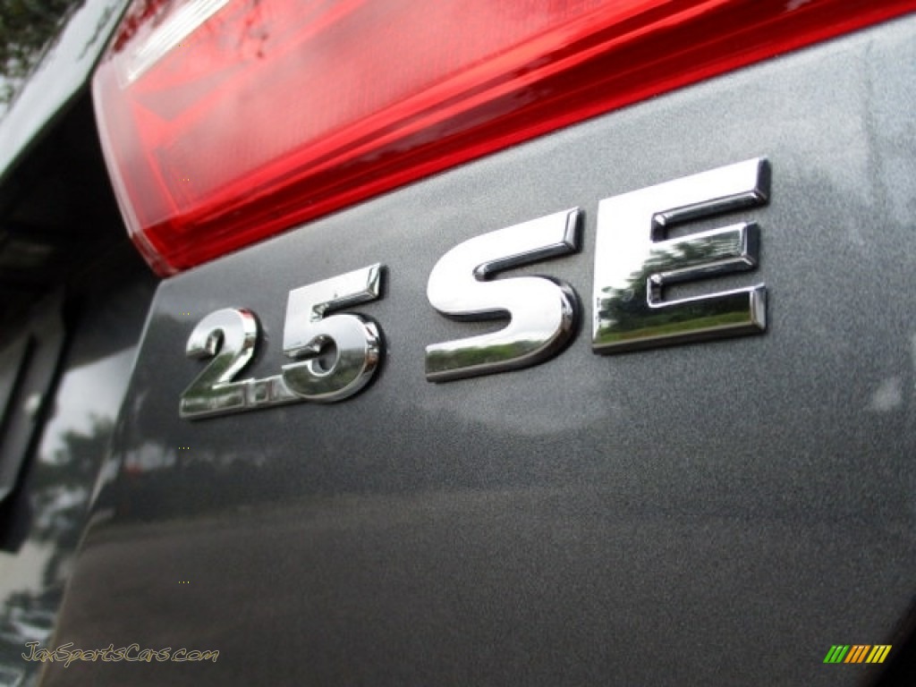 2013 Jetta SE Sedan - Platinum Gray Metallic / Titan Black photo #16