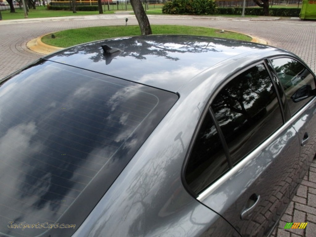 2013 Jetta SE Sedan - Platinum Gray Metallic / Titan Black photo #58