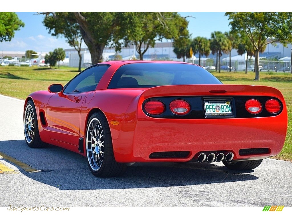 2001 Corvette Coupe - Torch Red / Light Gray photo #8