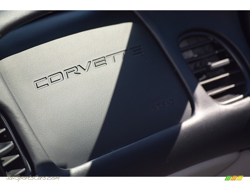 2001 Corvette Coupe - Torch Red / Light Gray photo #69