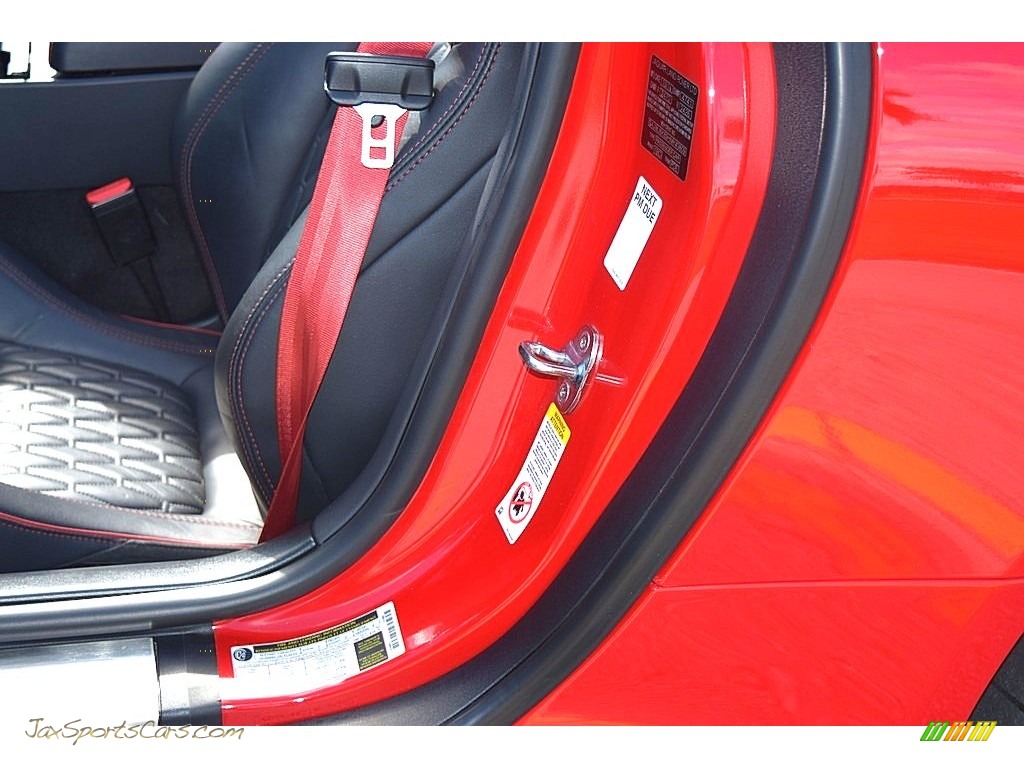 2017 F-TYPE Convertible - Caldera Red / SVR Quilted Jet W/Red Stitching photo #31