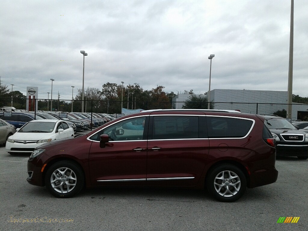 2019 Pacifica Touring L Plus - Velvet Red Pearl / Black/Alloy photo #2