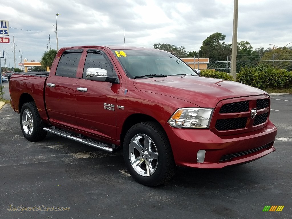 2014 1500 Express Crew Cab 4x4 - Deep Cherry Red Crystal Pearl / Black/Diesel Gray photo #7