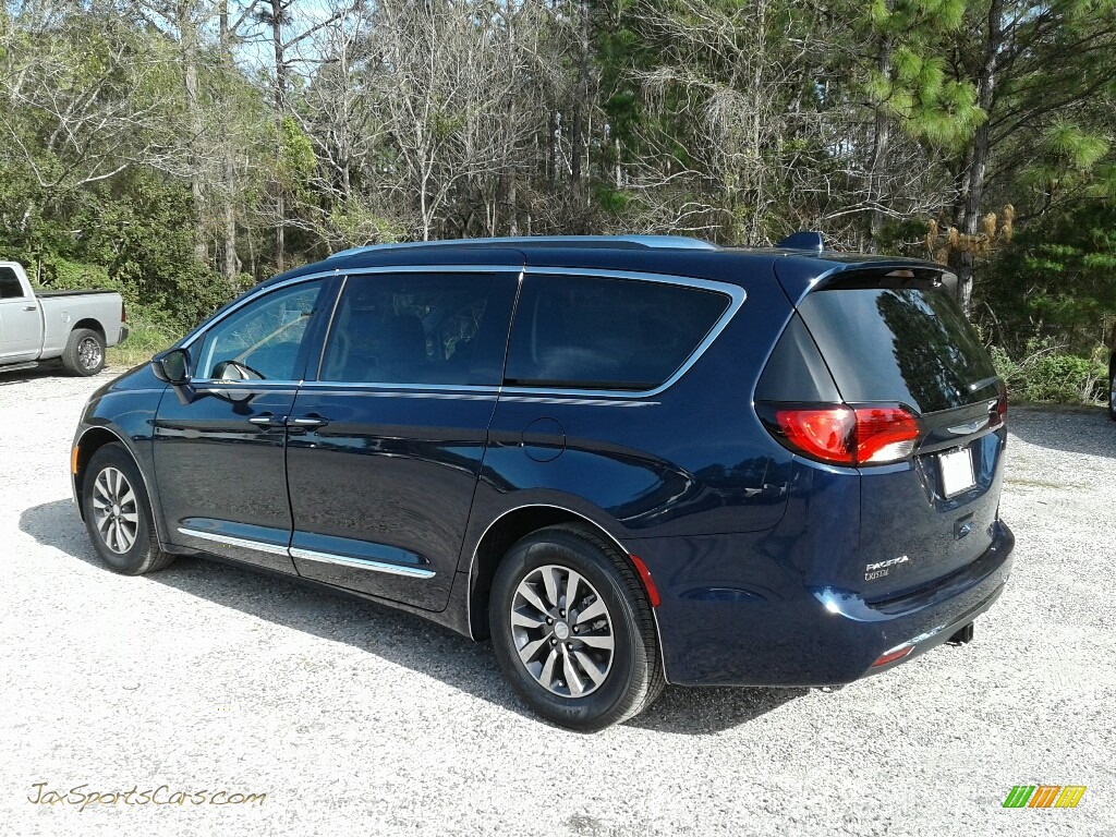 2019 Pacifica Touring L Plus - Jazz Blue Pearl / Black/Alloy photo #3