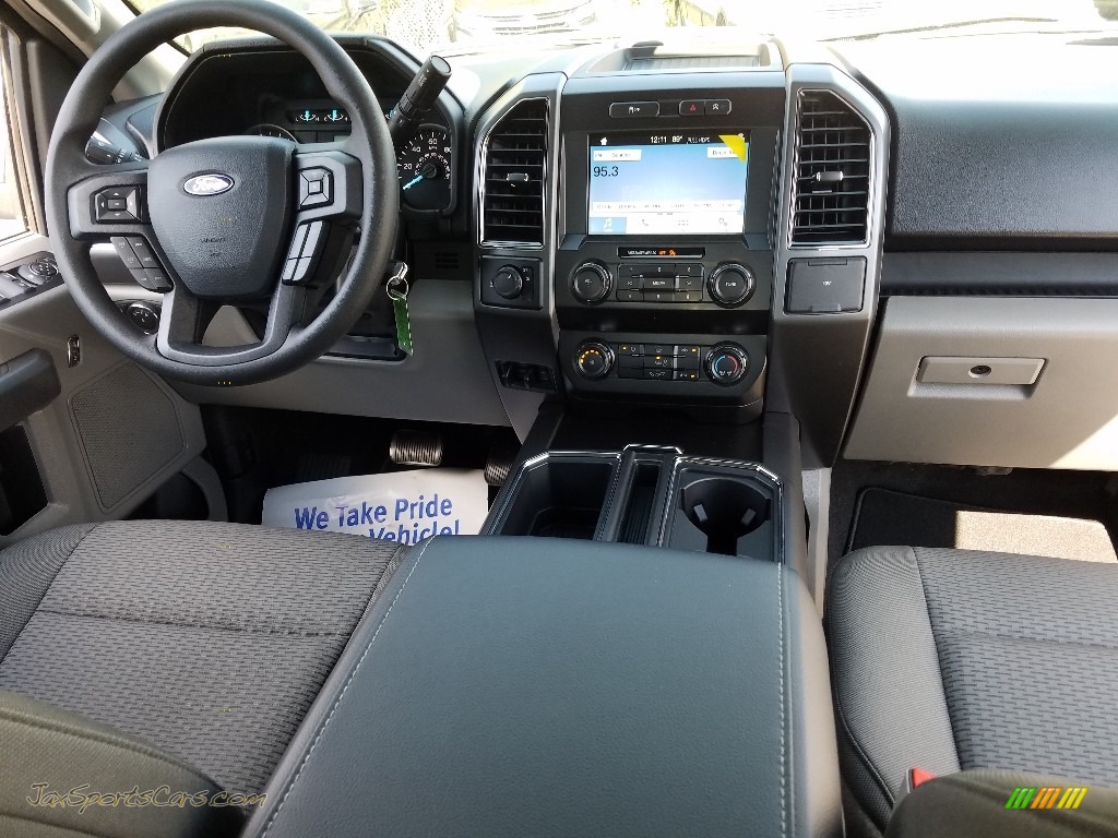 2019 F150 XLT SuperCab - Blue Jeans / Earth Gray photo #12