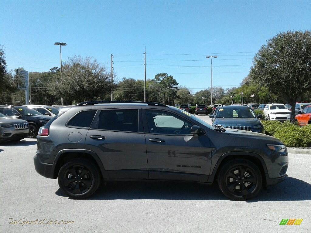 2019 Cherokee Latitude Plus - Granite Crystal Metallic / Black photo #6