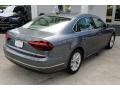 Volkswagen Passat SE Platinum Gray Metallic photo #8