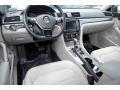 Volkswagen Passat SE Platinum Gray Metallic photo #11