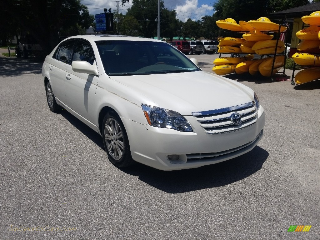 Blizzard White Pearl / Ivory Toyota Avalon Limited
