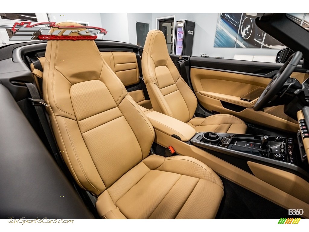 2020 911 Carrera S Cabriolet - Black / Black/Mojave Beige photo #16