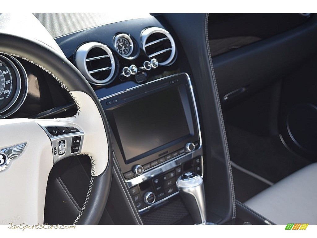 2015 Continental GT V8 S Convertible - Arctica / White/Black photo #44