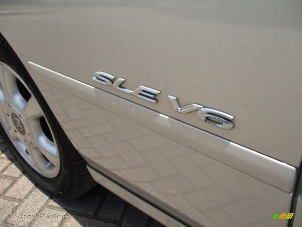 2001 Solara SLE V6 Convertible - Silverstream Opalescent / Charcoal photo #17