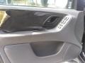 Ford Escape XLT V6 Black Clearcoat photo #9