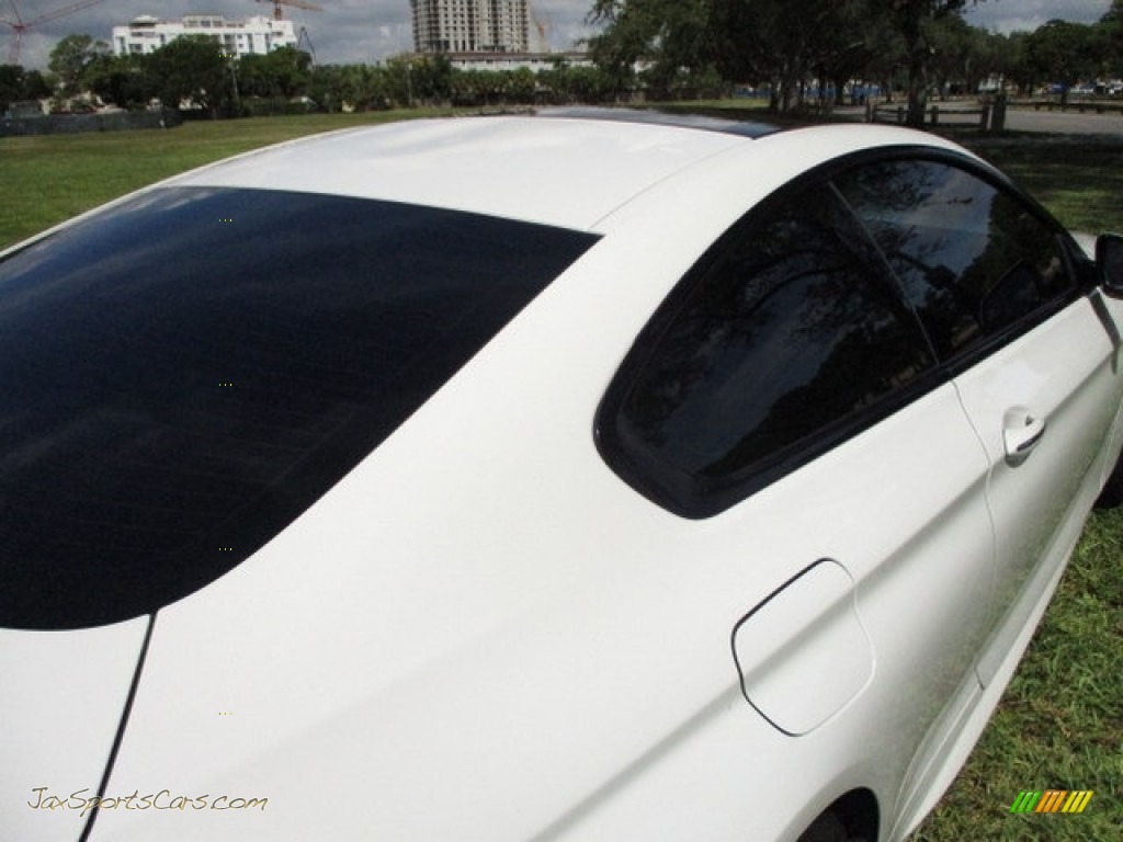 2015 6 Series 640i Coupe - Alpine White / Black photo #33
