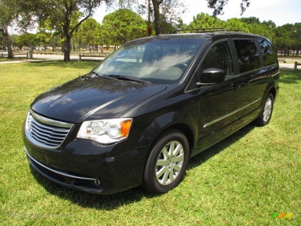 2014 Town & Country Touring - Brilliant Black Crystal Pearl / Dark Frost Beige/Medium Frost Beige photo #1