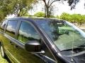 Chrysler Town & Country Touring Brilliant Black Crystal Pearl photo #23