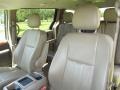 Chrysler Town & Country Touring Brilliant Black Crystal Pearl photo #38