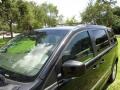 Chrysler Town & Country Touring Brilliant Black Crystal Pearl photo #64